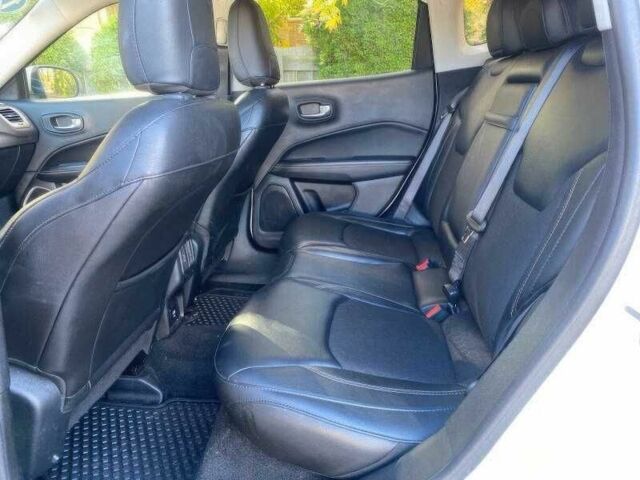 Білий Джип Compass, об'ємом двигуна 2.4 л та пробігом 89 тис. км за 9000 $, фото 12 на Automoto.ua