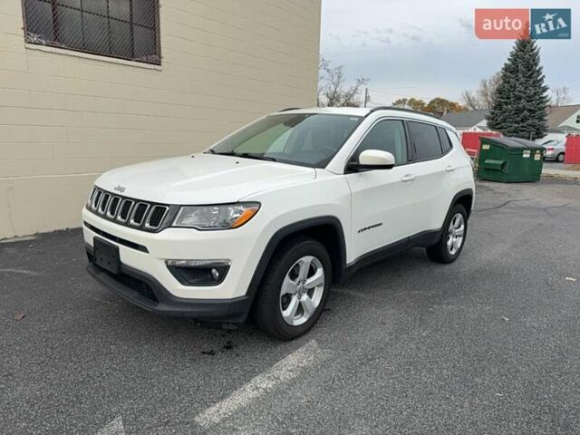 Білий Джип Compass, об'ємом двигуна 2.36 л та пробігом 300 тис. км за 2400 $, фото 1 на Automoto.ua