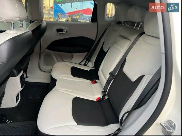 Белый Джип Компас, объемом двигателя 2.36 л и пробегом 117 тыс. км за 14900 $, фото 14 на Automoto.ua