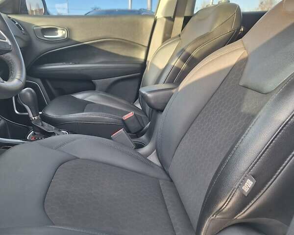 Білий Джип Compass, об'ємом двигуна 2.36 л та пробігом 180 тис. км за 11999 $, фото 30 на Automoto.ua