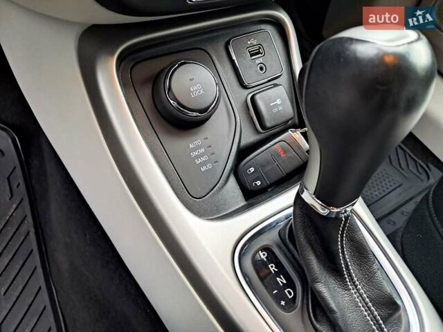 Белый Джип Компас, объемом двигателя 2.36 л и пробегом 117 тыс. км за 14300 $, фото 15 на Automoto.ua