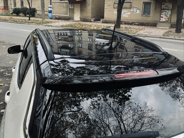 Джип Компас 2018 в Харькове на Automoto.ua Белый Джип Компас, объемом двигателя 2.4 л и пробегом 153 тыс. км за 15500 $, фото 2 на Automoto.ua