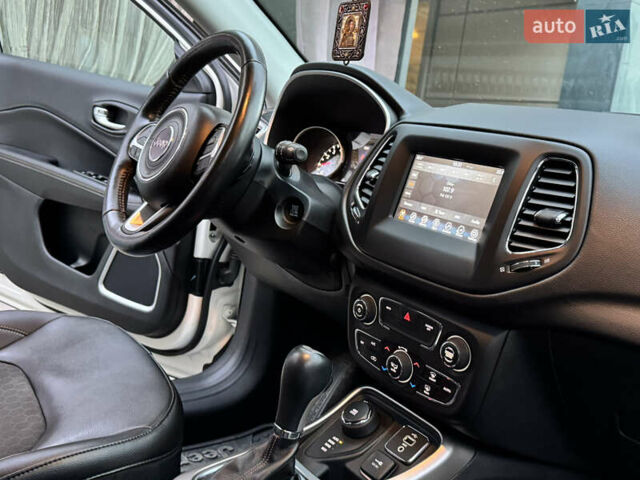 Білий Джип Compass, об'ємом двигуна 2.36 л та пробігом 96 тис. км за 14900 $, фото 27 на Automoto.ua