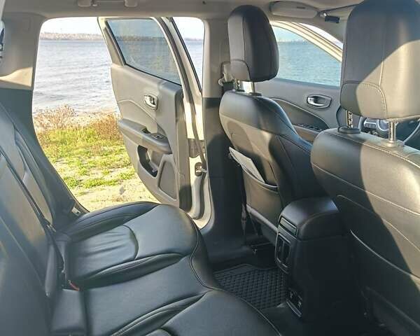 Белый Джип Компас, объемом двигателя 2.36 л и пробегом 62 тыс. км за 16900 $, фото 18 на Automoto.ua