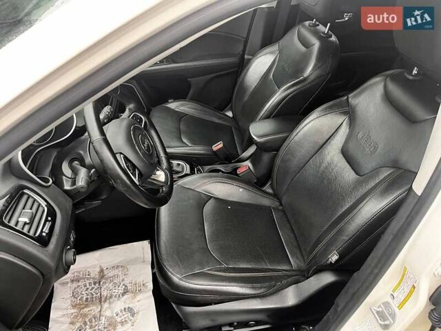 Белый Джип Компас, объемом двигателя 2.4 л и пробегом 225 тыс. км за 10700 $, фото 17 на Automoto.ua