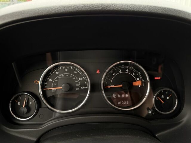 Белый Джип Компас, объемом двигателя 2 л и пробегом 190 тыс. км за 11500 $, фото 2 на Automoto.ua