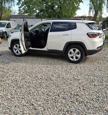 Белый Джип Компас, объемом двигателя 2.4 л и пробегом 157 тыс. км за 14300 $, фото 24 на Automoto.ua