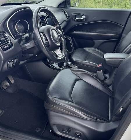 Білий Джип Compass, об'ємом двигуна 2.36 л та пробігом 61 тис. км за 16500 $, фото 8 на Automoto.ua