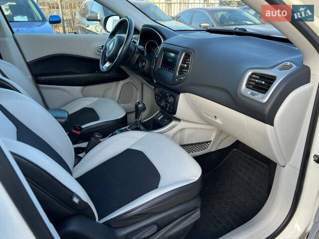 Белый Джип Компас, объемом двигателя 2.36 л и пробегом 79 тыс. км за 15500 $, фото 16 на Automoto.ua