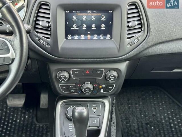 Белый Джип Компас, объемом двигателя 2.36 л и пробегом 60 тыс. км за 15900 $, фото 33 на Automoto.ua