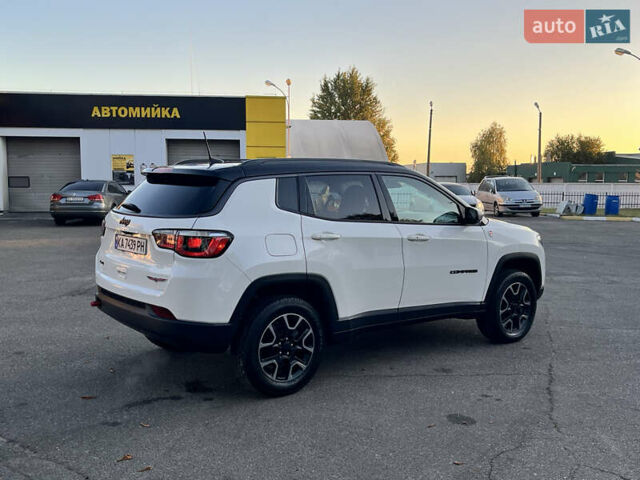 Джип Компас 2019 в Киеве на Automoto.ua Белый Джип Компас, объемом двигателя 2.36 л и пробегом 109 тыс. км за 17500 $, фото 11 на Automoto.ua