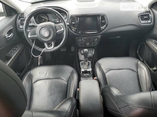 Білий Джип Compass, об'ємом двигуна 2.36 л та пробігом 110 тис. км за 2700 $, фото 6 на Automoto.ua