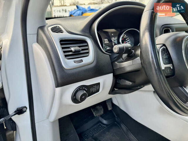 Білий Джип Compass, об'ємом двигуна 2.36 л та пробігом 141 тис. км за 14999 $, фото 26 на Automoto.ua
