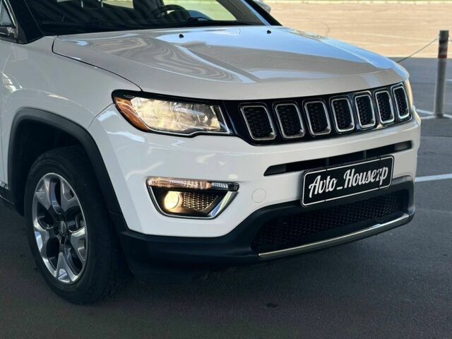 Белый Джип Компас, объемом двигателя 0 л и пробегом 115 тыс. км за 15300 $, фото 2 на Automoto.ua