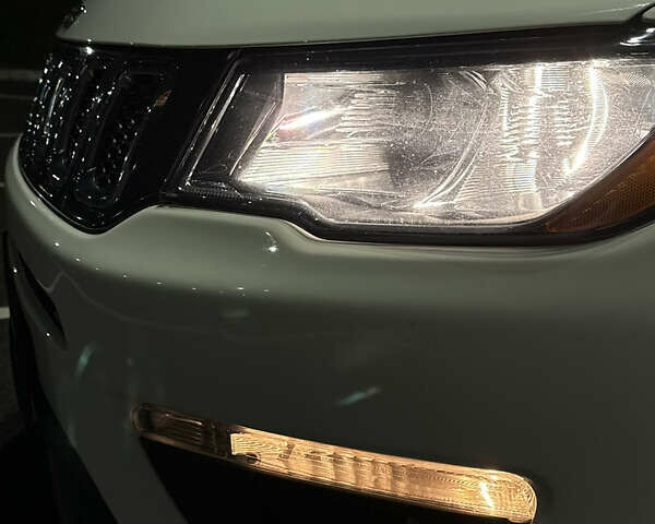 Белый Джип Компас, объемом двигателя 2.36 л и пробегом 99 тыс. км за 15900 $, фото 10 на Automoto.ua