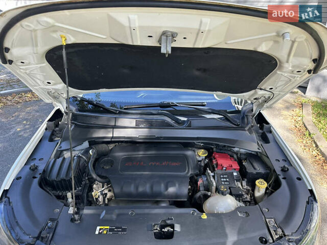 Белый Джип Компас, объемом двигателя 2.36 л и пробегом 75 тыс. км за 14800 $, фото 22 на Automoto.ua