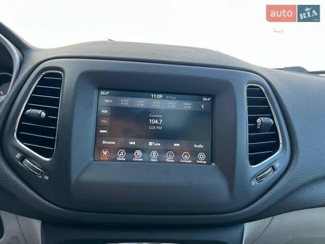 Джип Компас 2019 в Львове на Automoto.ua Белый Джип Компас, объемом двигателя 2.4 л и пробегом 117 тыс. км за 14440 $, фото 25 на Automoto.ua