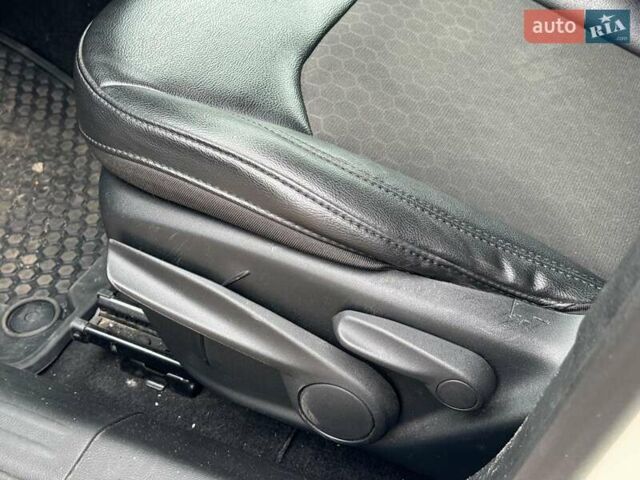 Білий Джип Compass, об'ємом двигуна 2.4 л та пробігом 119 тис. км за 17890 $, фото 15 на Automoto.ua
