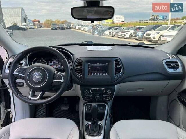 Джип Компас 2019 в Львове на Automoto.ua Белый Джип Компас, объемом двигателя 2.4 л и пробегом 117 тыс. км за 14440 $, фото 34 на Automoto.ua