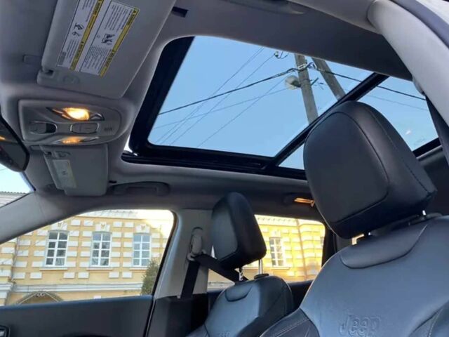 Білий Джип Compass, об'ємом двигуна 2.4 л та пробігом 82 тис. км за 12400 $, фото 9 на Automoto.ua