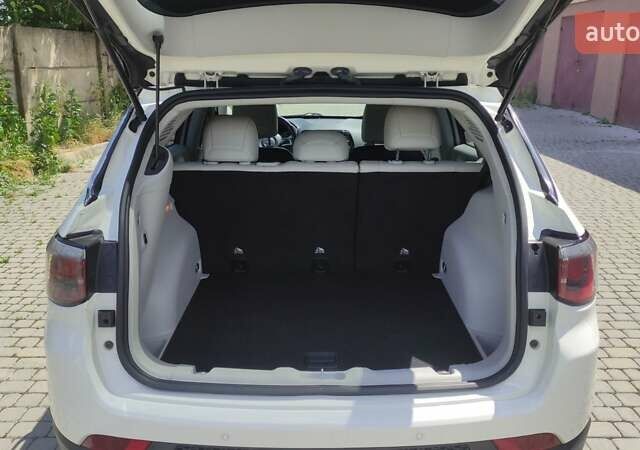 Білий Джип Compass, об'ємом двигуна 2.36 л та пробігом 103 тис. км за 16200 $, фото 12 на Automoto.ua