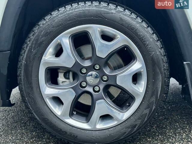 Белый Джип Компас, объемом двигателя 2.36 л и пробегом 71 тыс. км за 16400 $, фото 35 на Automoto.ua