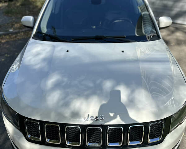 Белый Джип Компас, объемом двигателя 2.36 л и пробегом 75 тыс. км за 14800 $, фото 4 на Automoto.ua