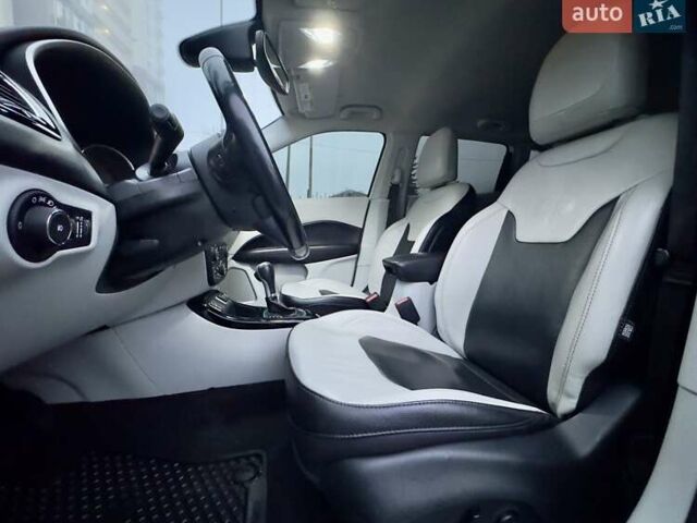 Белый Джип Компас, объемом двигателя 2.36 л и пробегом 71 тыс. км за 16400 $, фото 18 на Automoto.ua