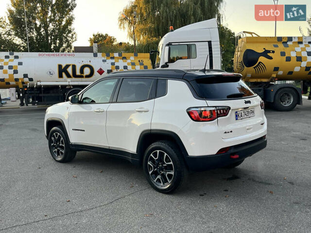 Джип Компас 2019 в Киеве на Automoto.ua Белый Джип Компас, объемом двигателя 2.36 л и пробегом 109 тыс. км за 17500 $, фото 19 на Automoto.ua