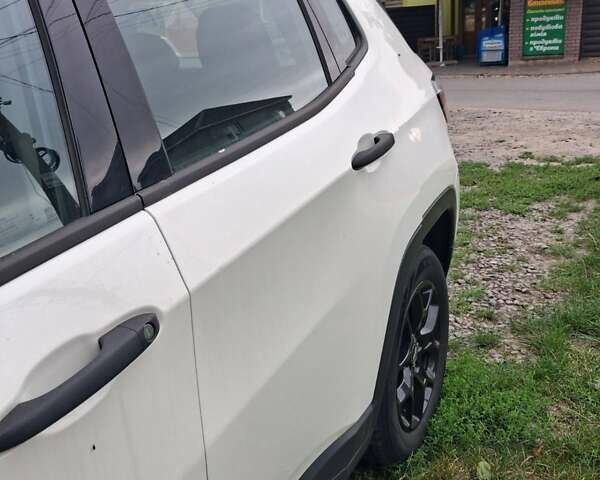 Белый Джип Компас, объемом двигателя 2.5 л и пробегом 118 тыс. км за 13600 $, фото 9 на Automoto.ua