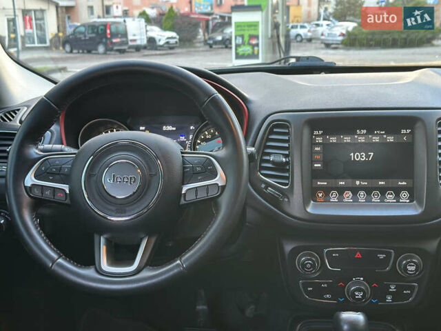 Белый Джип Компас, объемом двигателя 2.4 л и пробегом 142 тыс. км за 15499 $, фото 61 на Automoto.ua