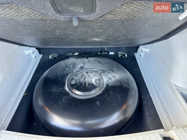 Білий Джип Compass, об'ємом двигуна 2.36 л та пробігом 141 тис. км за 14999 $, фото 16 на Automoto.ua