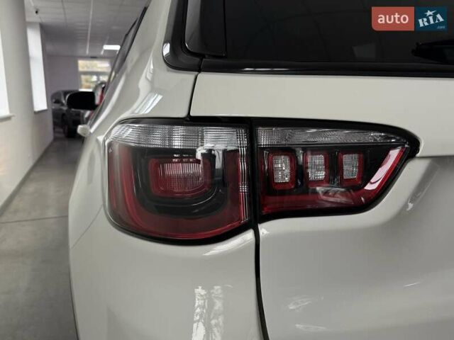 Джип Компас 2019 в Полтаве на Automoto.ua Белый Джип Компас, объемом двигателя 2.4 л и пробегом 201 тыс. км за 15300 $, фото 7 на Automoto.ua