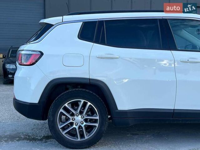 Джип Компас 2019 в Львове на Automoto.ua Белый Джип Компас, объемом двигателя 2.4 л и пробегом 117 тыс. км за 14440 $, фото 9 на Automoto.ua