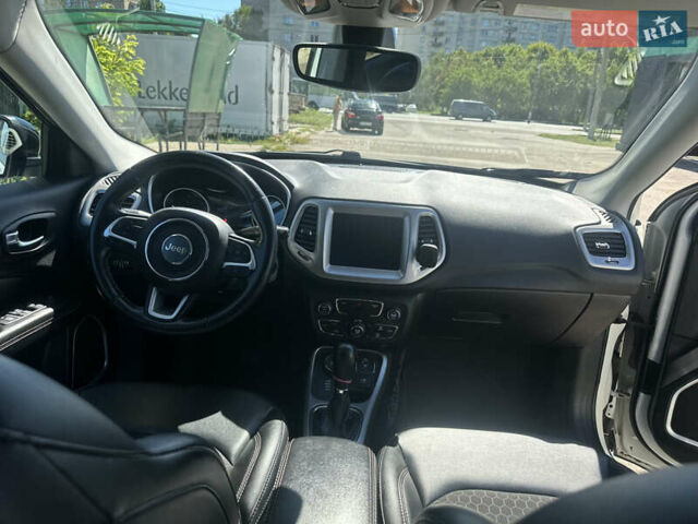 Білий Джип Compass, об'ємом двигуна 2.36 л та пробігом 31 тис. км за 15700 $, фото 11 на Automoto.ua