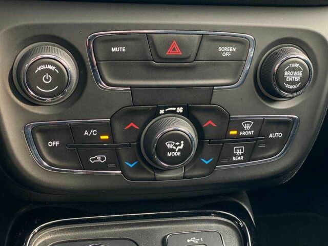 Белый Джип Компас, объемом двигателя 2.4 л и пробегом 108 тыс. км за 15490 $, фото 16 на Automoto.ua