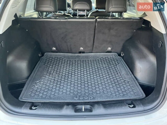 Белый Джип Компас, объемом двигателя 2.36 л и пробегом 109 тыс. км за 17500 $, фото 45 на Automoto.ua