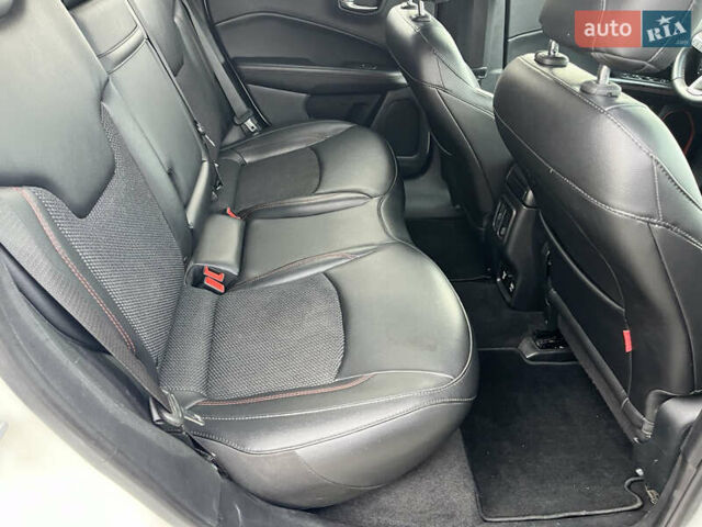 Белый Джип Компас, объемом двигателя 2.36 л и пробегом 109 тыс. км за 17000 $, фото 53 на Automoto.ua