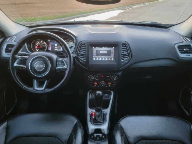 Белый Джип Компас, объемом двигателя 2.4 л и пробегом 53 тыс. км за 11000 $, фото 8 на Automoto.ua