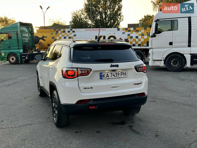 Джип Компас 2019 в Киеве на Automoto.ua Белый Джип Компас, объемом двигателя 2.36 л и пробегом 109 тыс. км за 17500 $, фото 16 на Automoto.ua