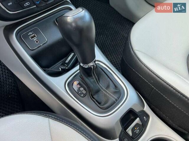 Джип Компас 2019 в Львове на Automoto.ua Белый Джип Компас, объемом двигателя 2.4 л и пробегом 117 тыс. км за 14440 $, фото 27 на Automoto.ua