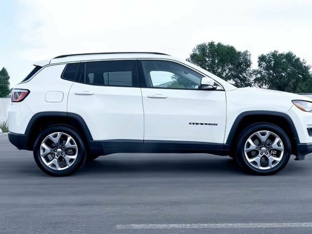 Белый Джип Компас, объемом двигателя 2.4 л и пробегом 45 тыс. км за 8500 $, фото 3 на Automoto.ua