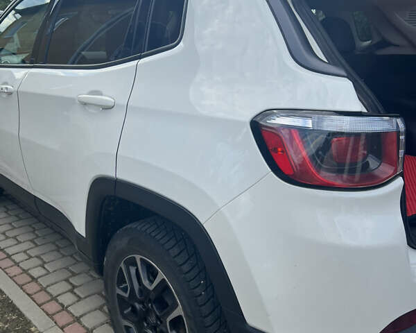 Белый Джип Компас, объемом двигателя 2.36 л и пробегом 74 тыс. км за 16700 $, фото 6 на Automoto.ua