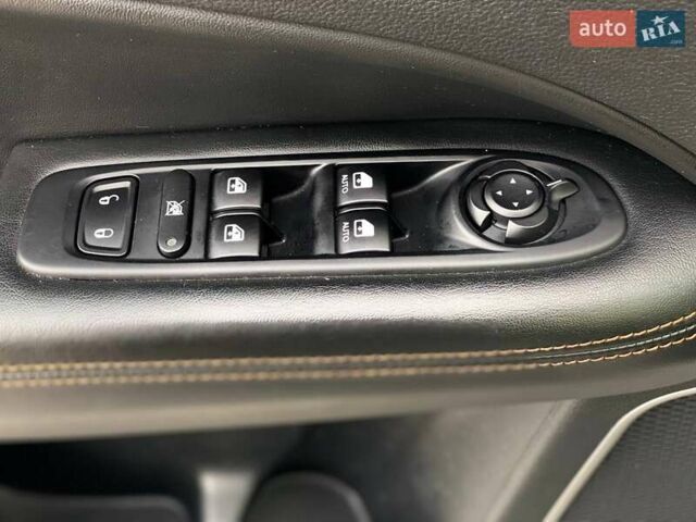 Белый Джип Компас, объемом двигателя 2.36 л и пробегом 108 тыс. км за 15490 $, фото 21 на Automoto.ua