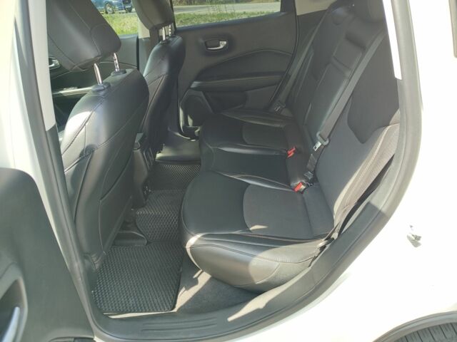 Белый Джип Компас, объемом двигателя 2.4 л и пробегом 79 тыс. км за 18500 $, фото 4 на Automoto.ua