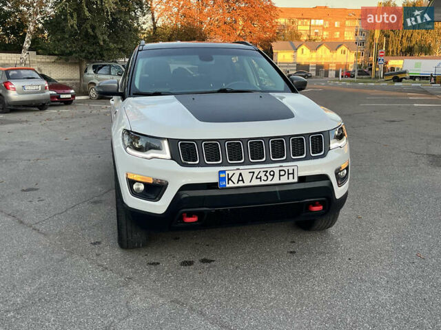 Джип Компас 2019 в Киеве на Automoto.ua Белый Джип Компас, объемом двигателя 2.36 л и пробегом 109 тыс. км за 17500 $, фото 1 на Automoto.ua