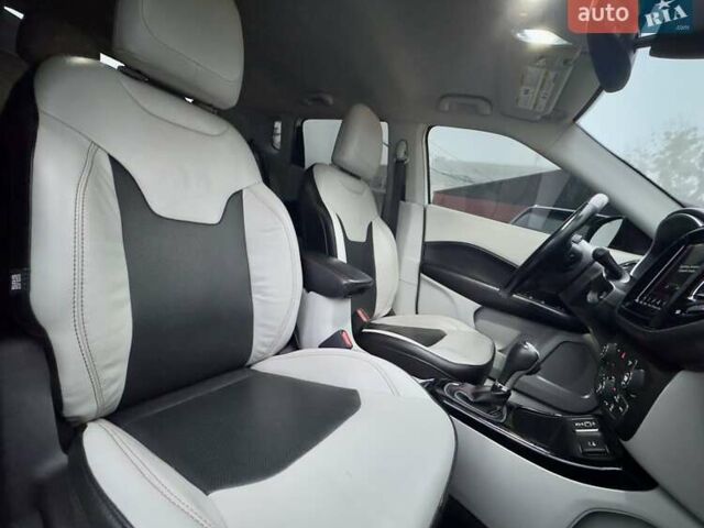 Белый Джип Компас, объемом двигателя 2.36 л и пробегом 71 тыс. км за 16400 $, фото 27 на Automoto.ua