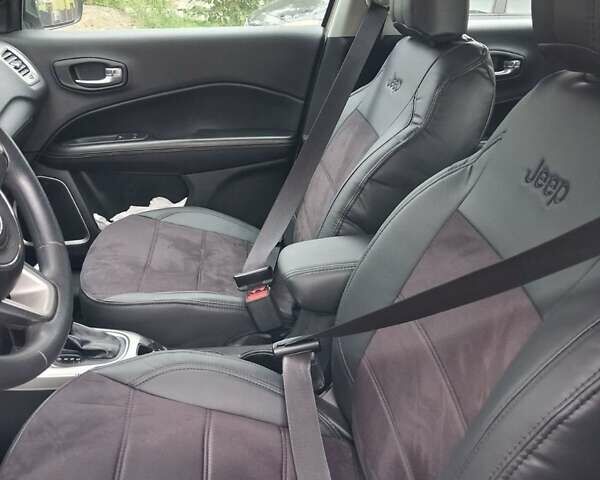 Белый Джип Компас, объемом двигателя 2.5 л и пробегом 118 тыс. км за 13600 $, фото 2 на Automoto.ua