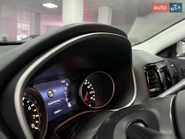 Джип Компас 2019 в Полтаве на Automoto.ua Белый Джип Компас, объемом двигателя 2.4 л и пробегом 201 тыс. км за 15300 $, фото 18 на Automoto.ua