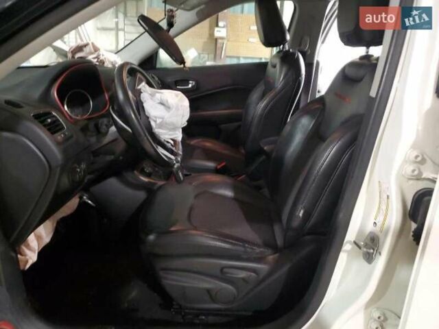 Білий Джип Compass, об'ємом двигуна 2.4 л та пробігом 154 тис. км за 7700 $, фото 4 на Automoto.ua